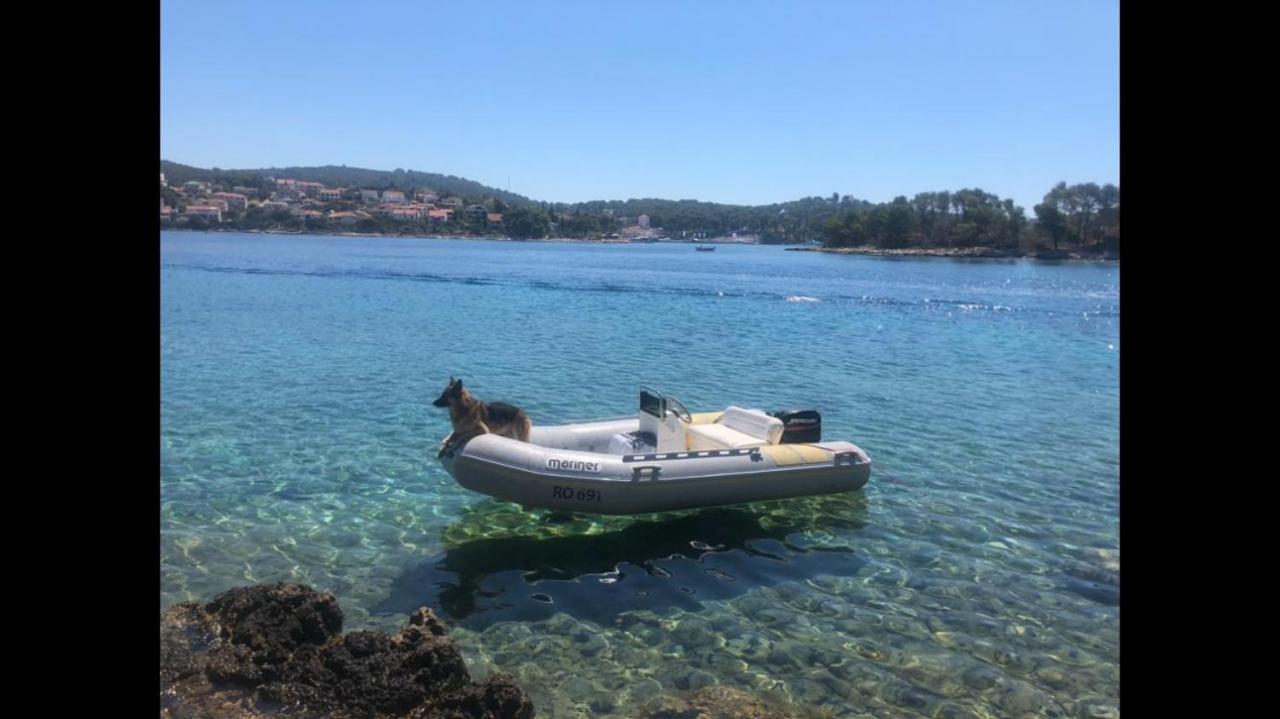 Apartment In Maslinica 70M From The Sea エクステリア 写真