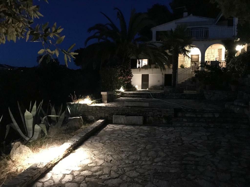 Apartment In Maslinica 70M From The Sea エクステリア 写真