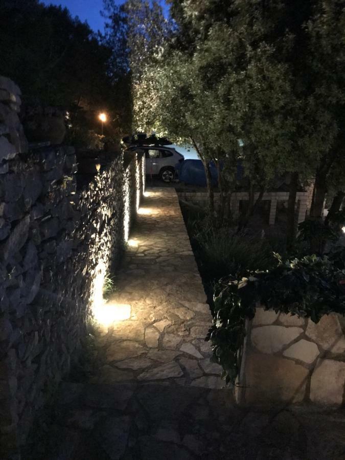 Apartment In Maslinica 70M From The Sea エクステリア 写真